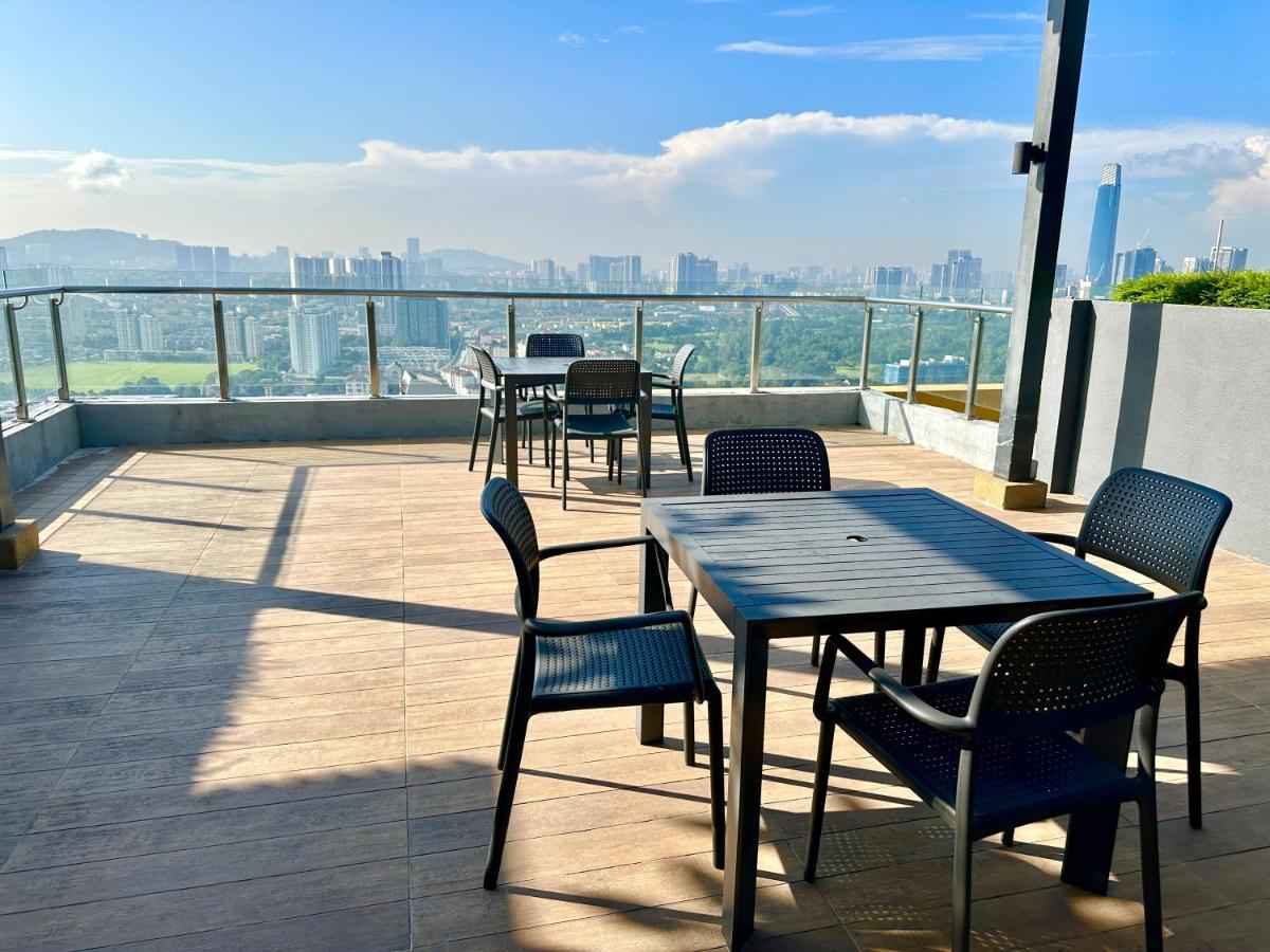 Couple Suite At Neu Suites Near Gleneagles Kuala Lumpur Esterno foto